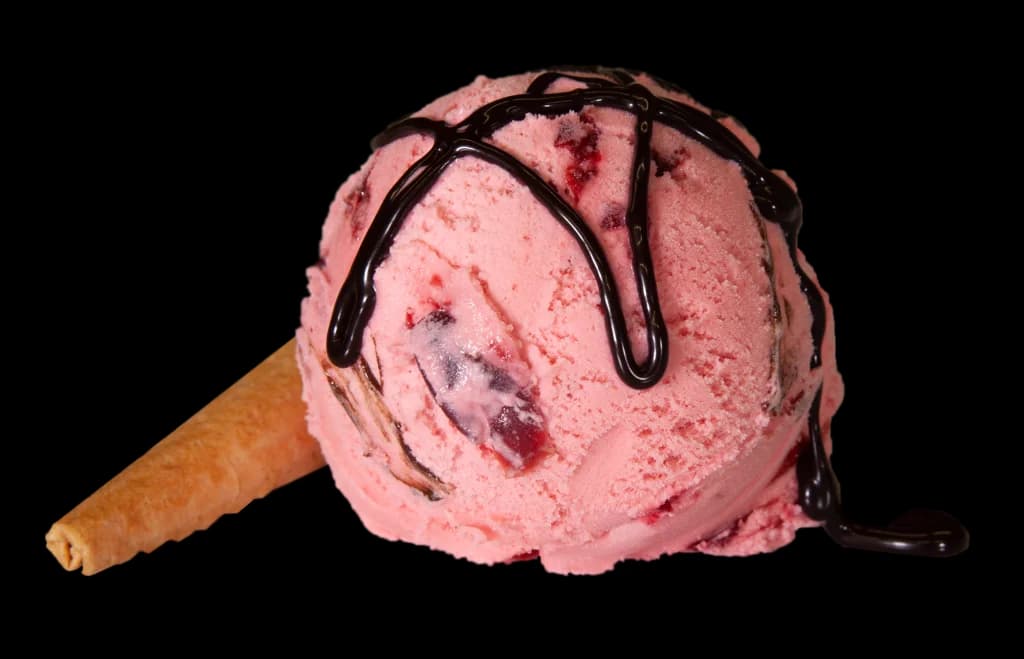 Kirschen mit Schokoladensoße